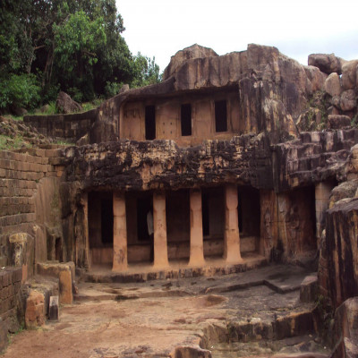 Khandagiri Caves how to reach